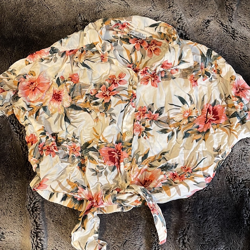 DEX | Keana Floral Front Tie Blouse sz M